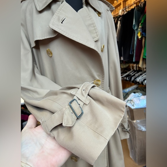 Burberrys’ Vintage Khaki Trench Coat, Men’s Size 40 Regular-Quality Made-Pre ‘99 - Picture 11 of 16